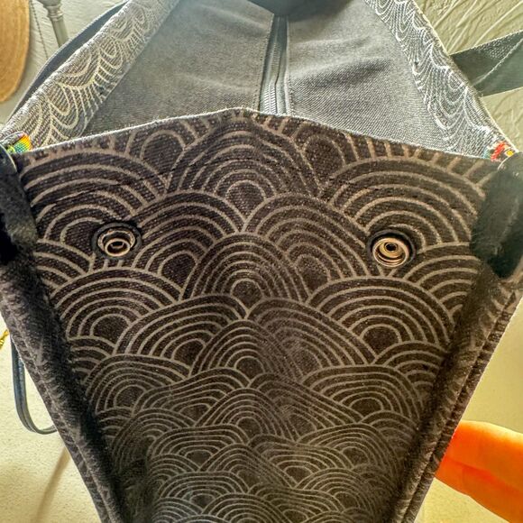 Kurt Geiger London Seigaiha Pattern Tote Bag - Picture 4 of 8